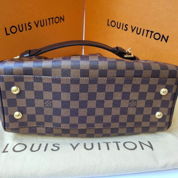 🔥SOLD🔥LOUIS VUITTON Damier Trevi PM Shoulder Bag - Picture 13 of 17